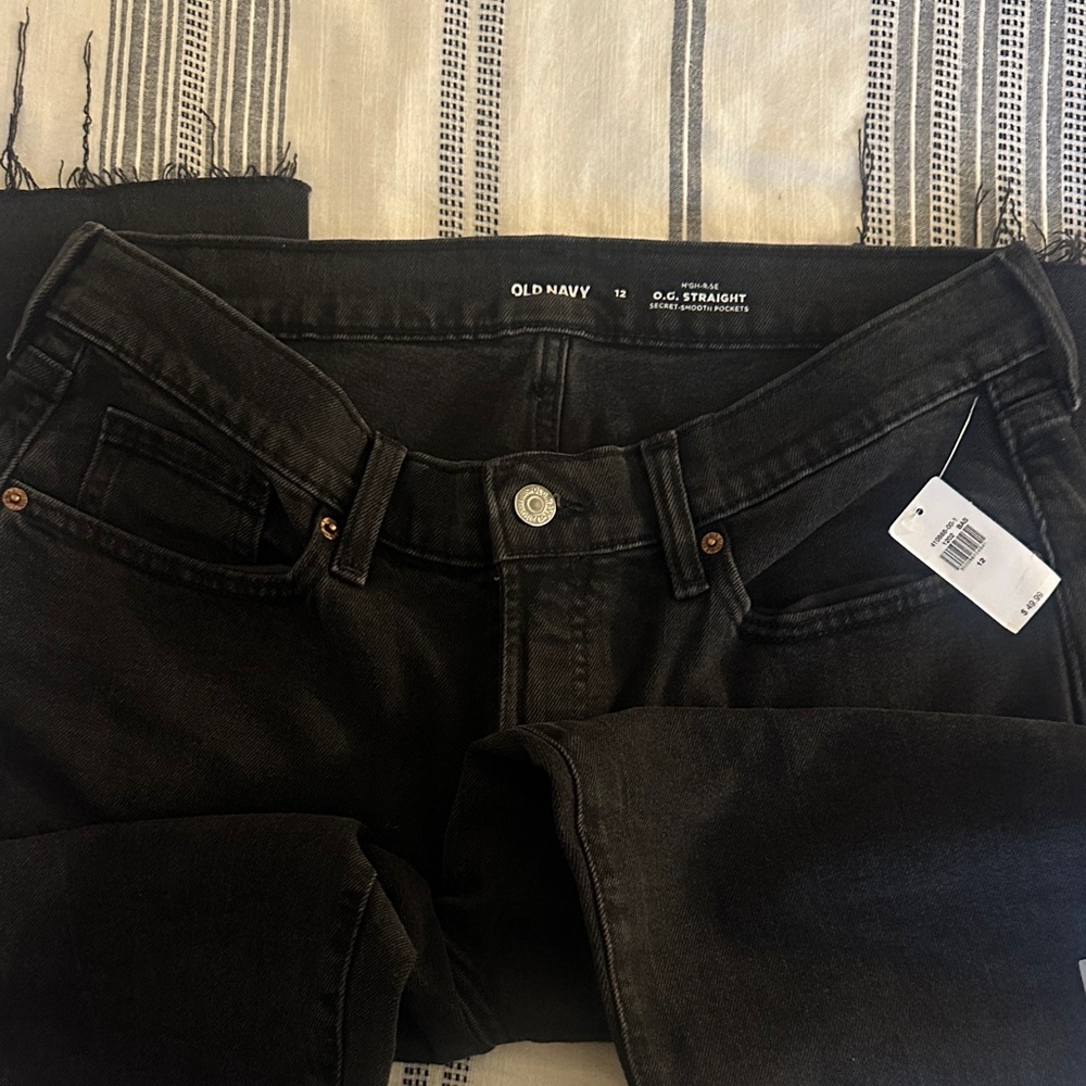 Old Navy Black Women’s Straight Leg Jeans